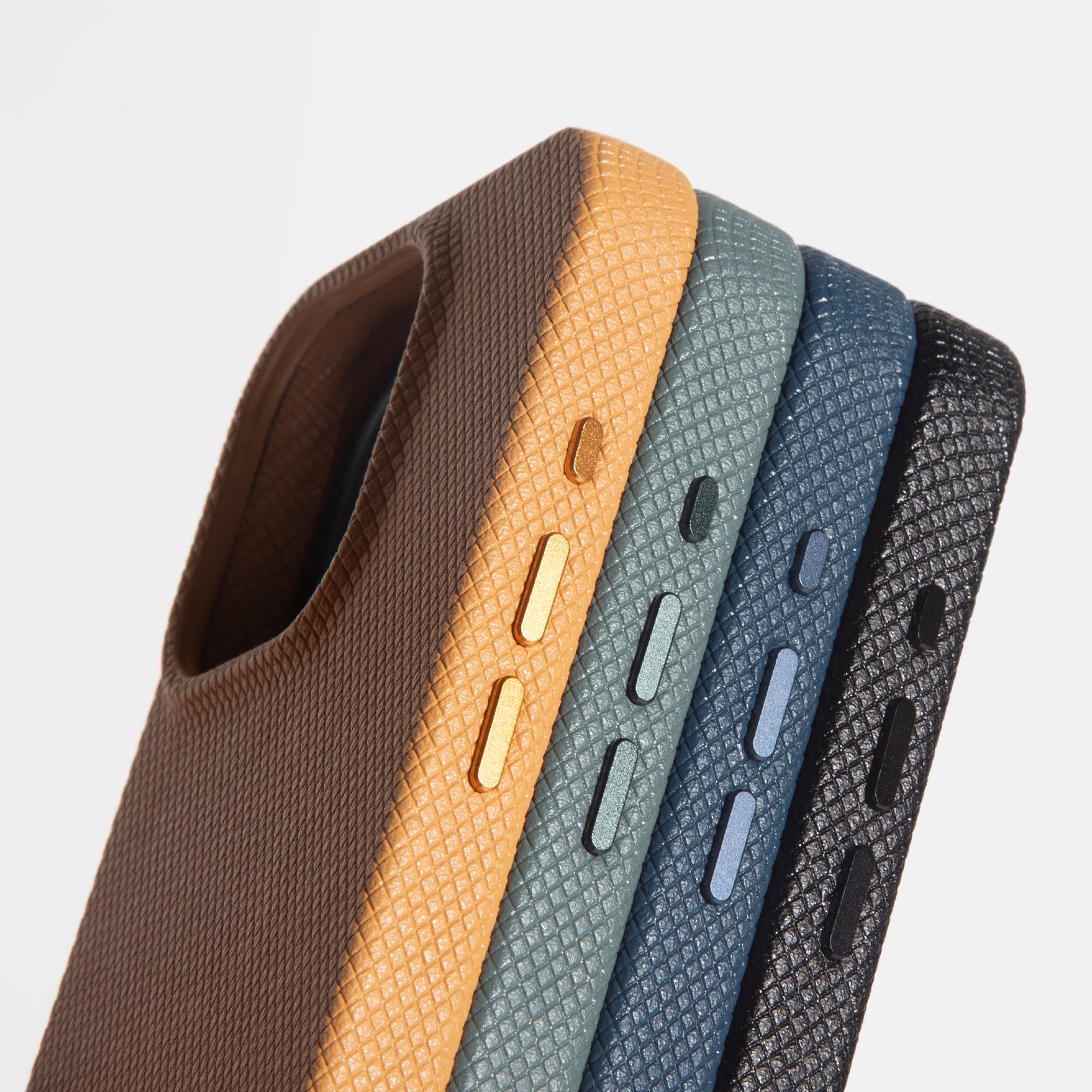 Чехол Native Union (RE)Classic Case MagSafe для iPhone 16 Pro Max, крафт