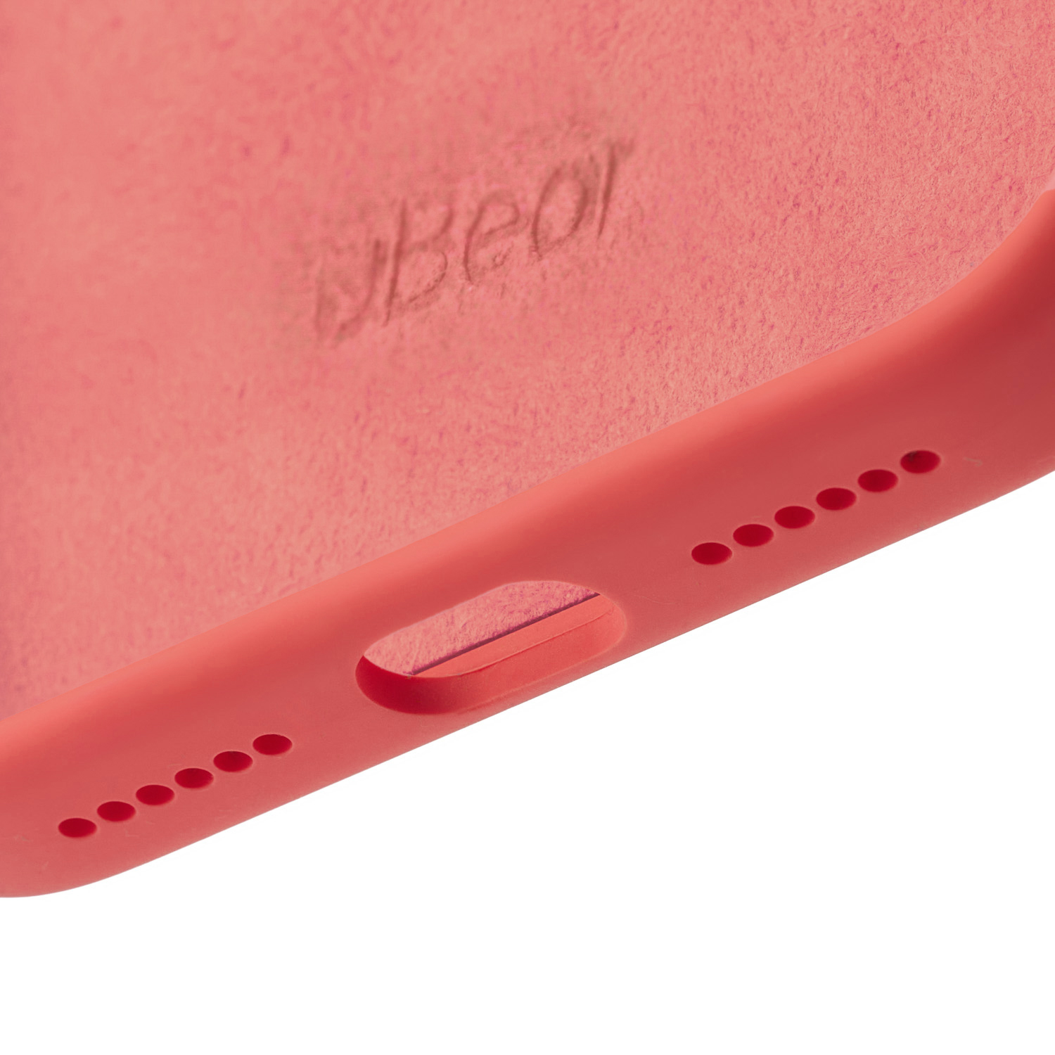 На фото изображено Чехол защитный uBear Touch Mag Case для iPhone 17 Pro Max, MagSafe, коралловый