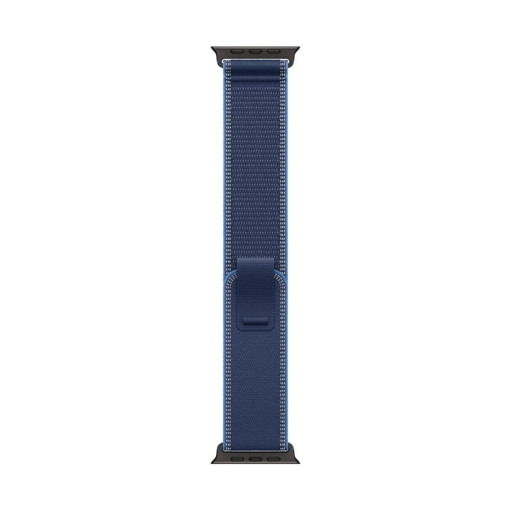 На фото изображено Apple Watch Ultra 3 GPS + Cellular, 49 мм, корпус из чёрного титана, ремешок Trail, цвет синий, M/L